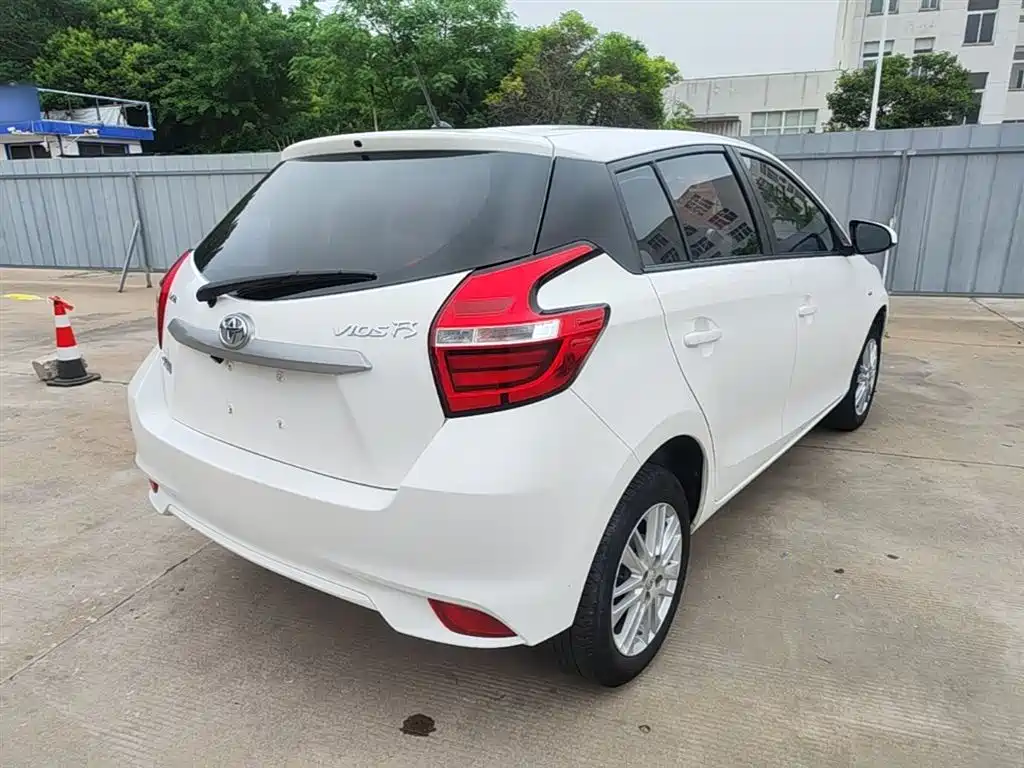 Toyota Vios FS 2017 1.5L CVT Fengchi Edition фото 7