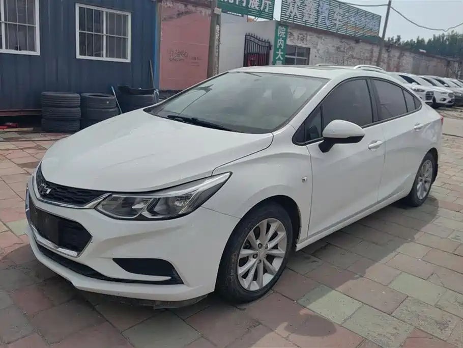 Chevrolet Cruze 2017 1.5L Automatic Pioneer Sunroof