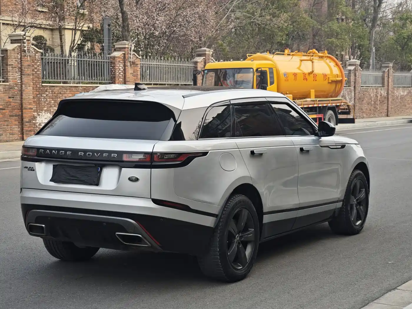 Land Rover Range Rover Velar 2018 P300 R-DYNAMIC S фото 9