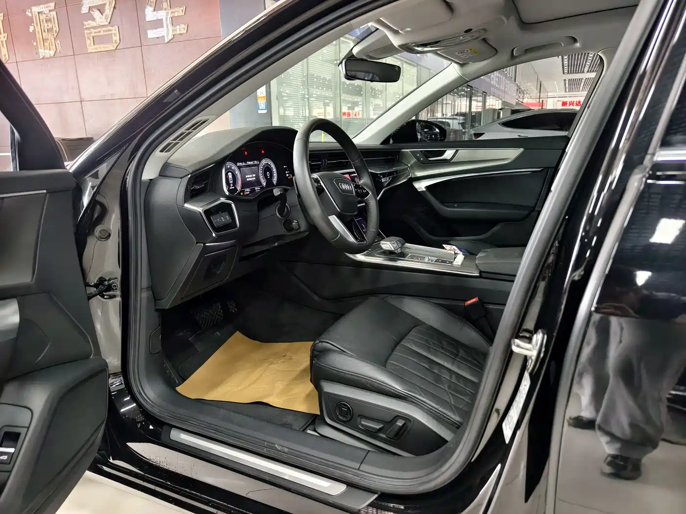 Audi A6L 2020 40 TFSI Luxury Elegance фото 6