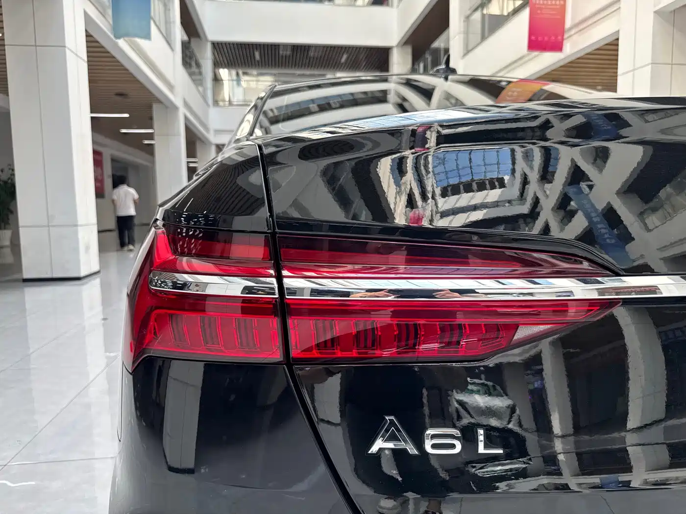 Фото 23 - Audi A6L