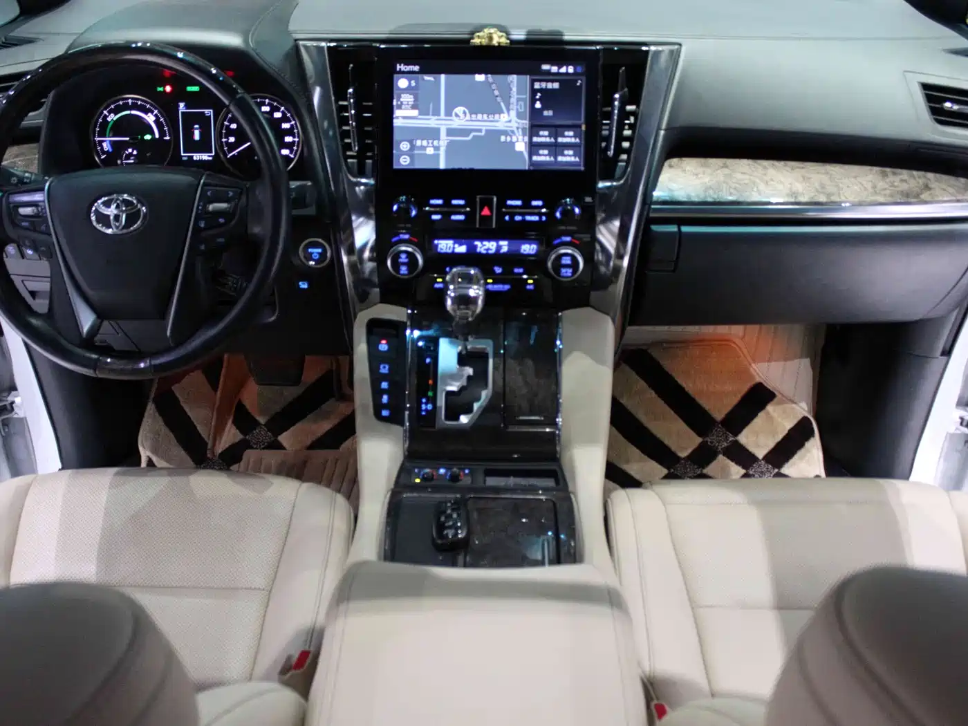 Toyota Alphard 2020 Hybrid 2.5L Premium Edition фото 9