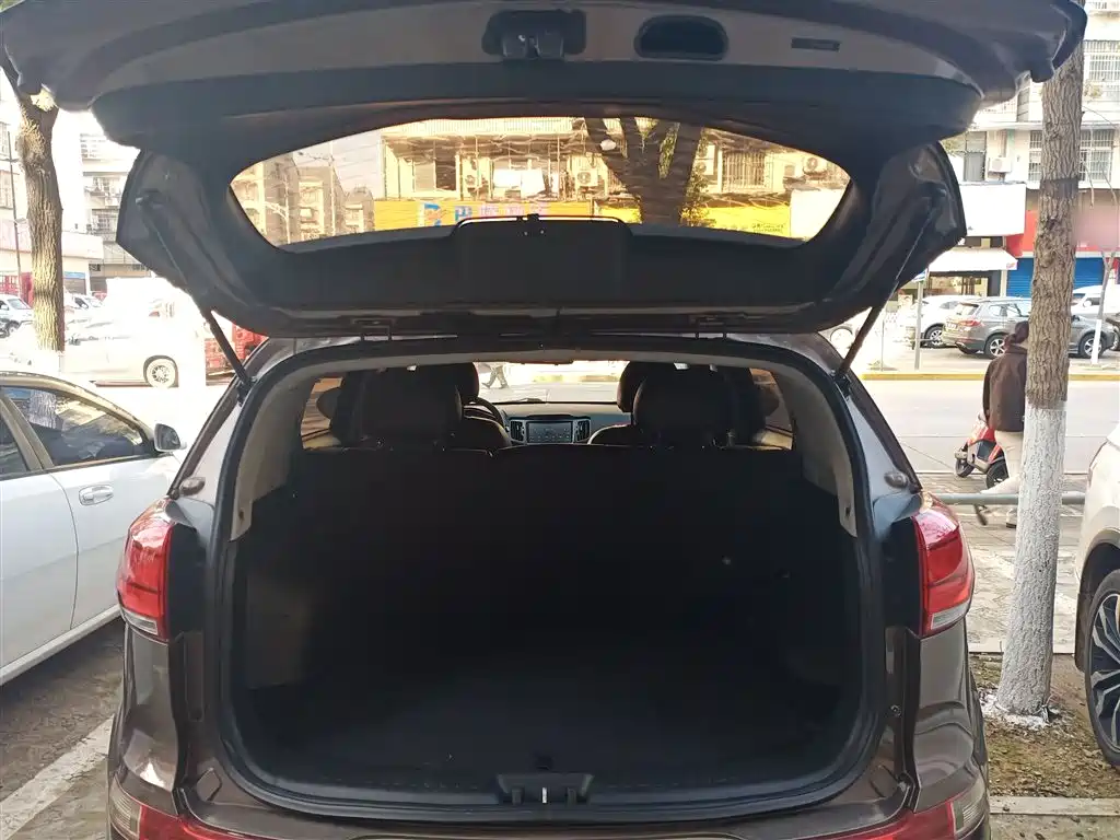 Kia Sportage 2015 2.0L Automatic 2WD GL фото 19