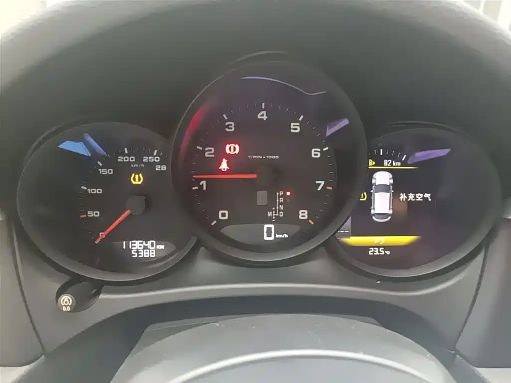 Porsche Macan 2018 Macan 2.0T фото 12