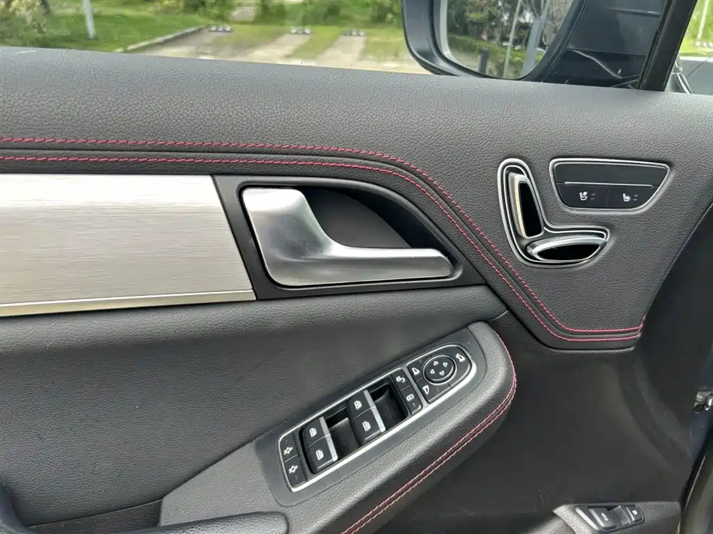 BYD Tang New Energy 2018 DM 2.0T AWD Smart Connection Enjoy Edition 7-Seater China V фото 14