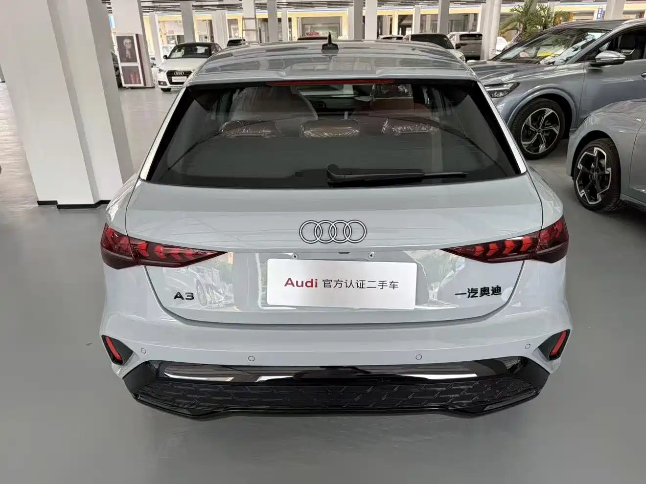 Audi A3 2025 Model Sportback 35TFSI Flying Premium + Luxury Selection Package (Southern Edition) фото 3