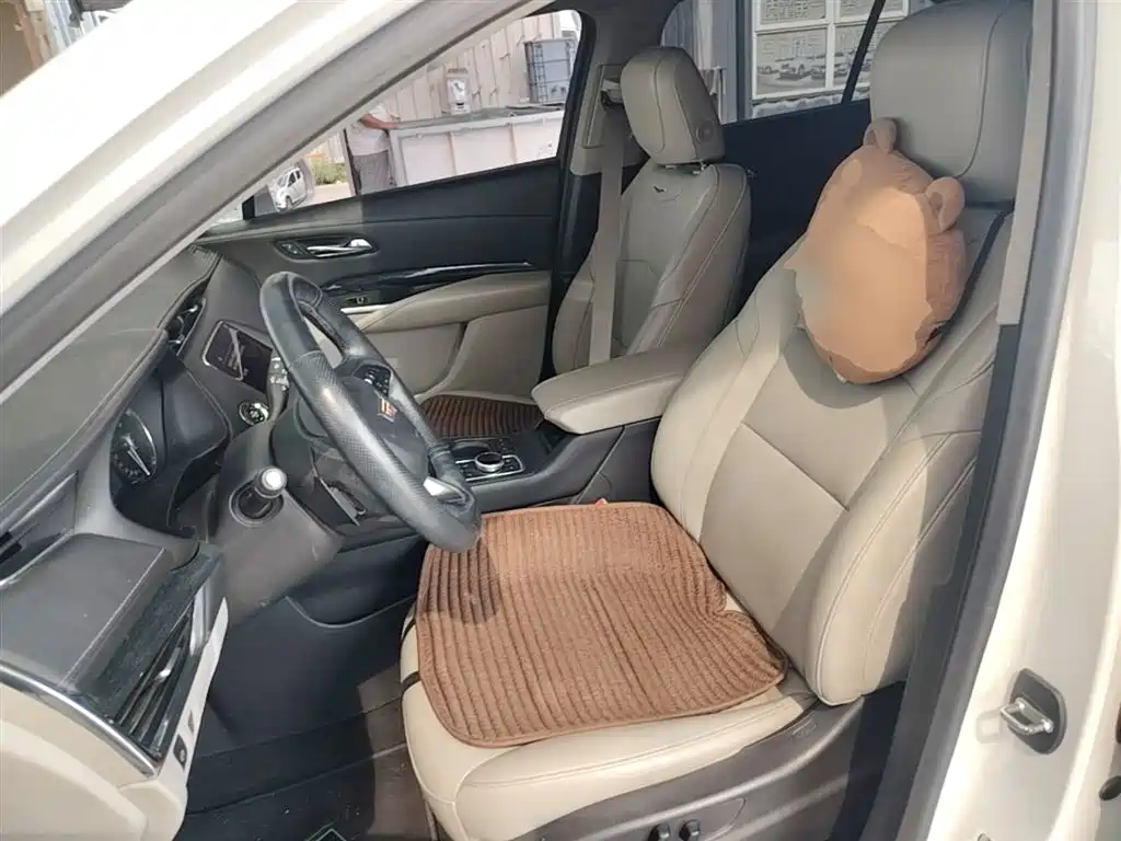 Cadillac XT4 2018 Model 28T 2WD Luxury фото 15