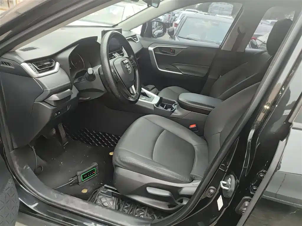 Toyota RAV4 Rongfang 2021 2.0L CVT 2WD Urban фото 15