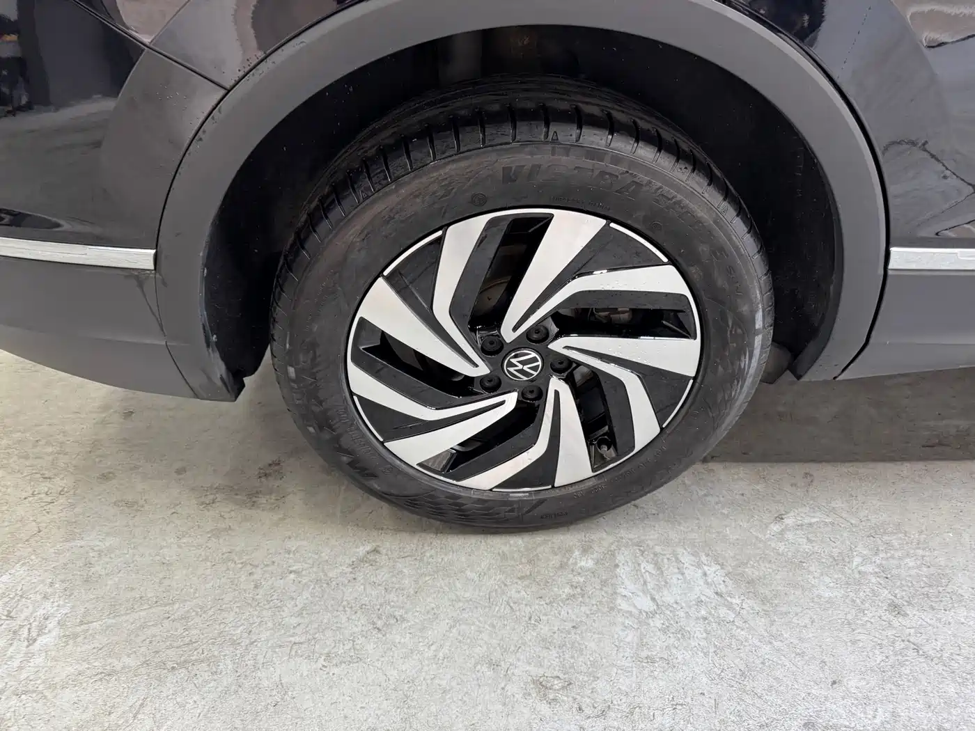 Volkswagen Tiguan L 2023 280TSI 2WD Trend Limited Edition фото 26
