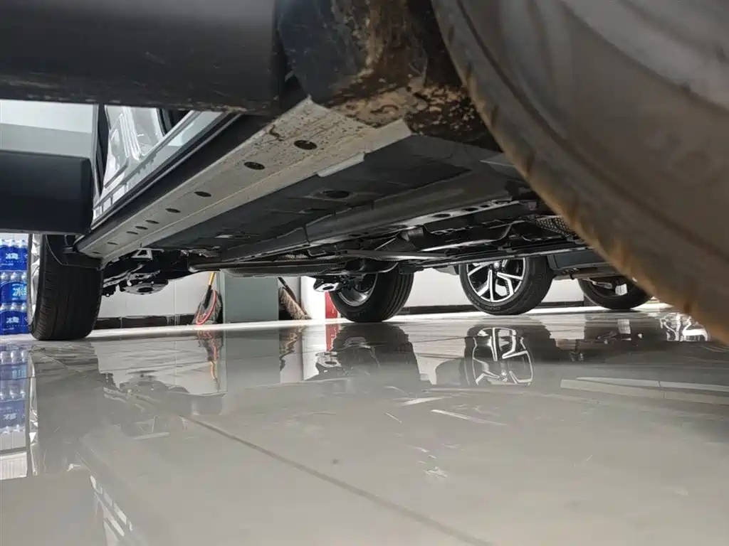 Toyota Corolla Cross 2025 2.0L Pioneer Edition фото 21