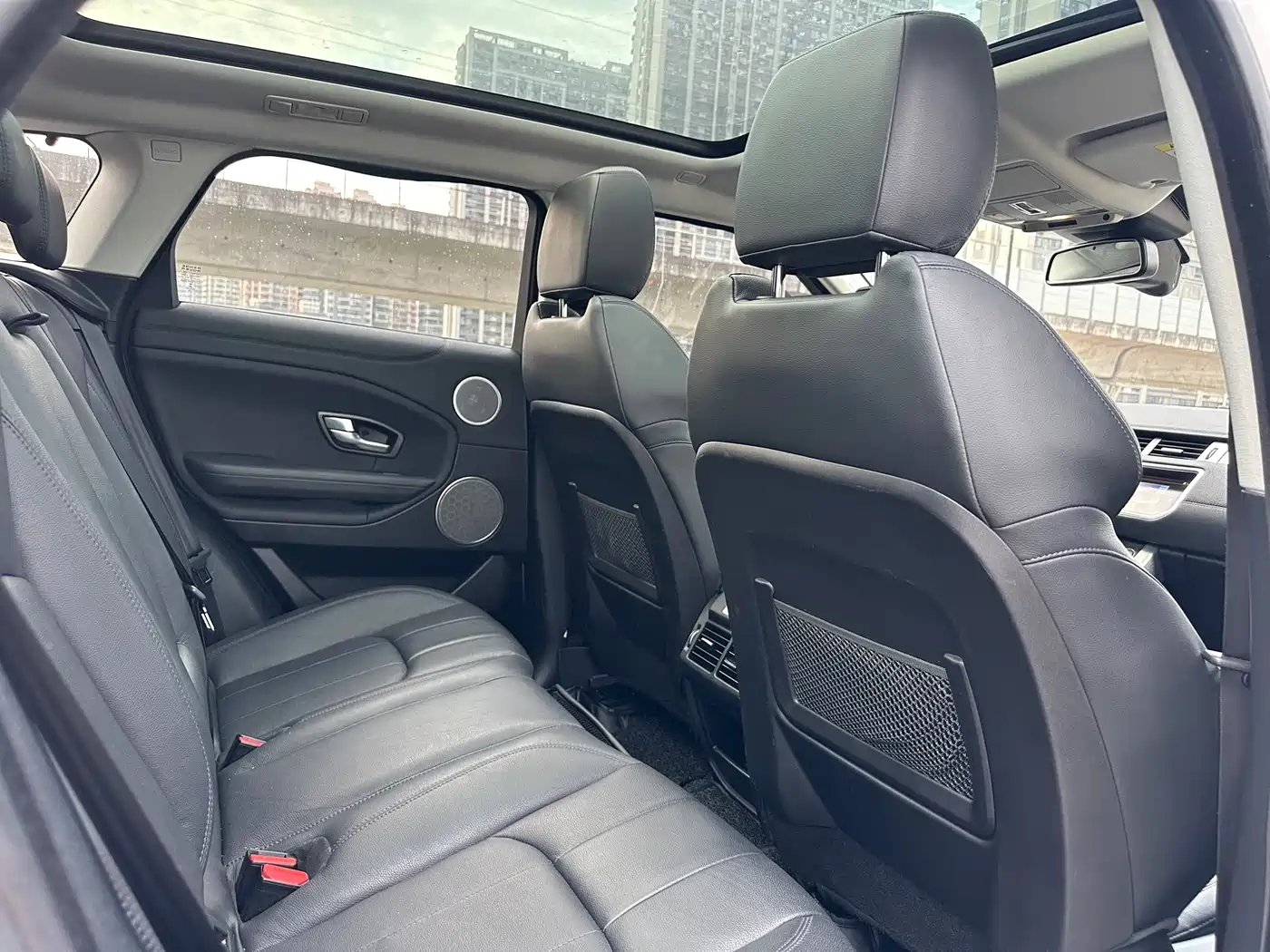 Land Rover Range Rover Evoque 2018 240PS SE Smart Edition фото 11