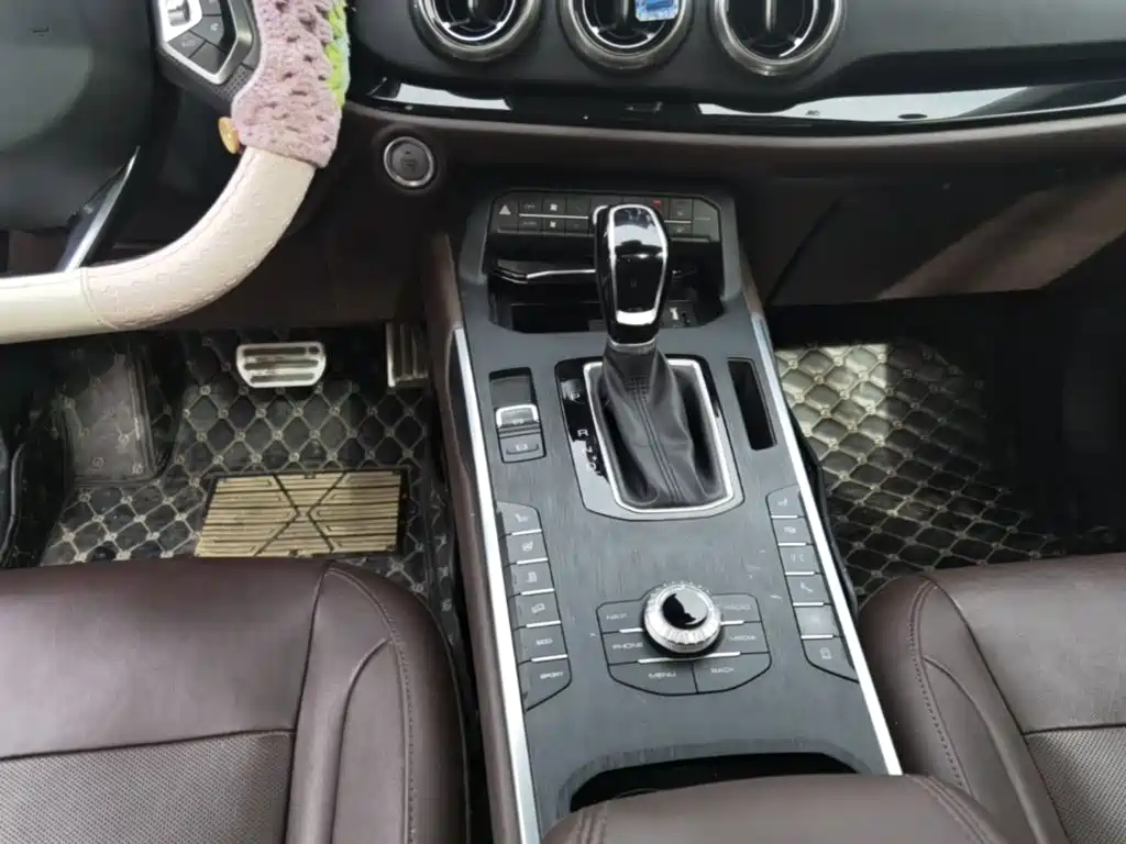 WEY VV5 2017 2017 2.0T Flagship Model