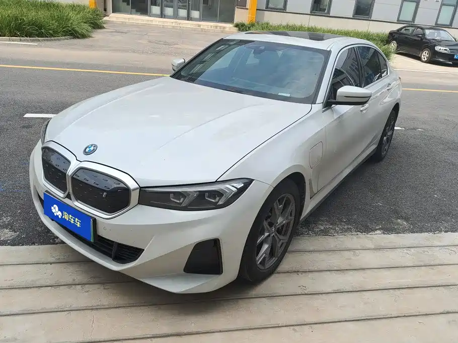 BMW i3 2022