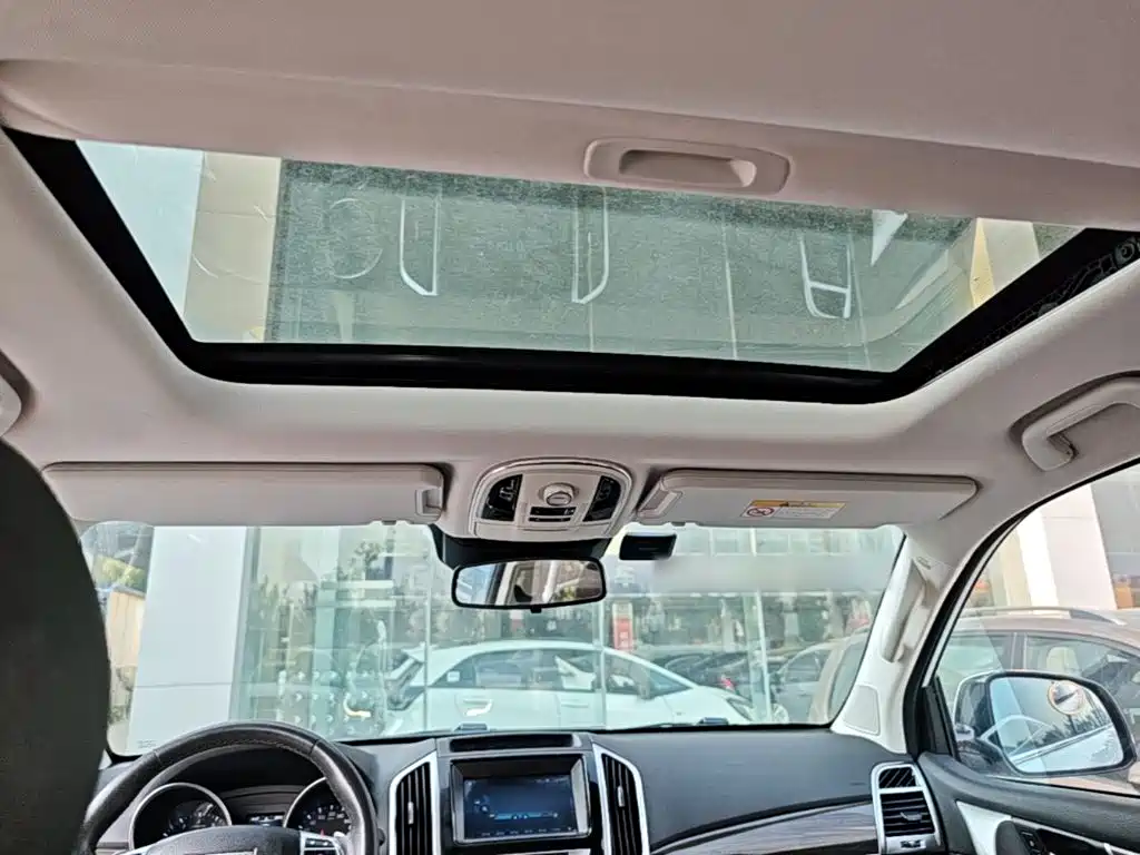 Photo 18 - Haval H9