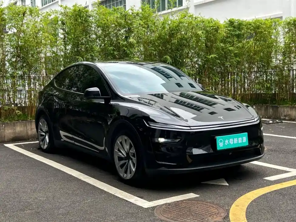 Tesla Model Y 2026 2026 Rear-Wheel Drive