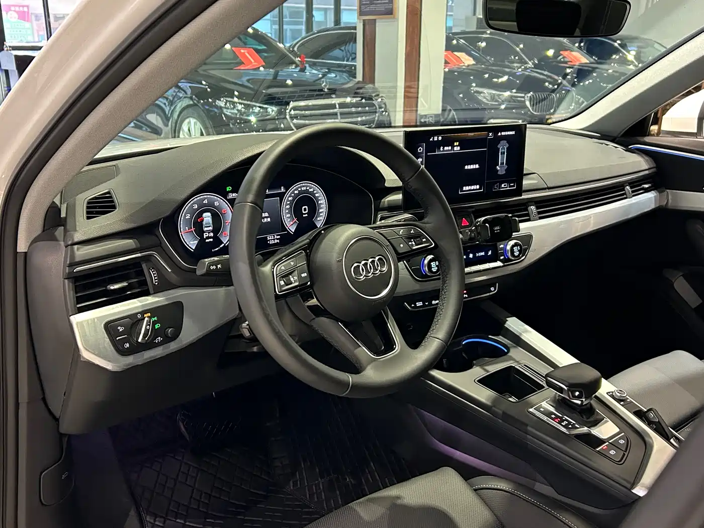 Audi A4L 2025 2 Million Celebration Edition 40 TFSI Fashion Dynamic фото 6