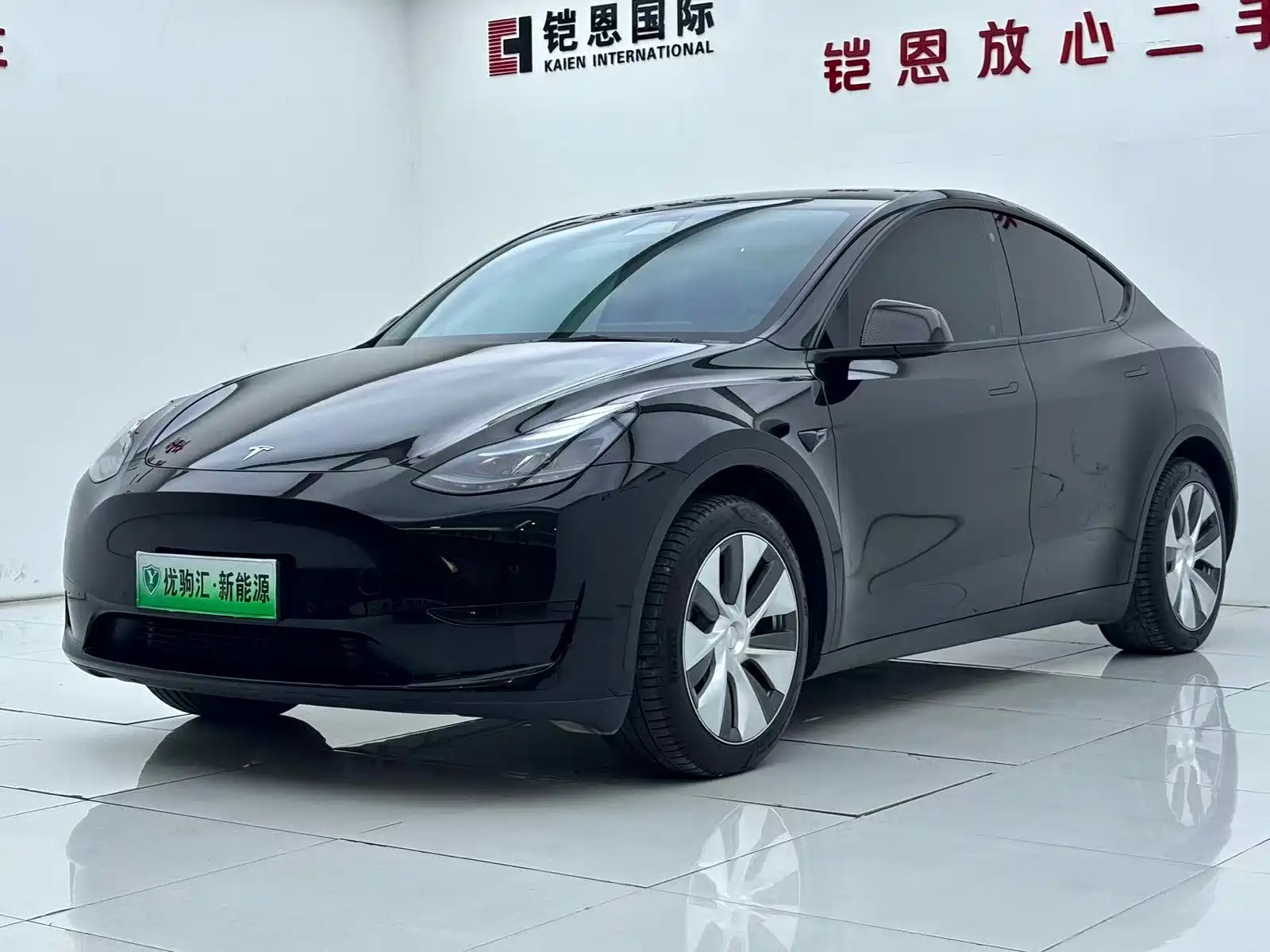 Фото 1 - Tesla Model Y