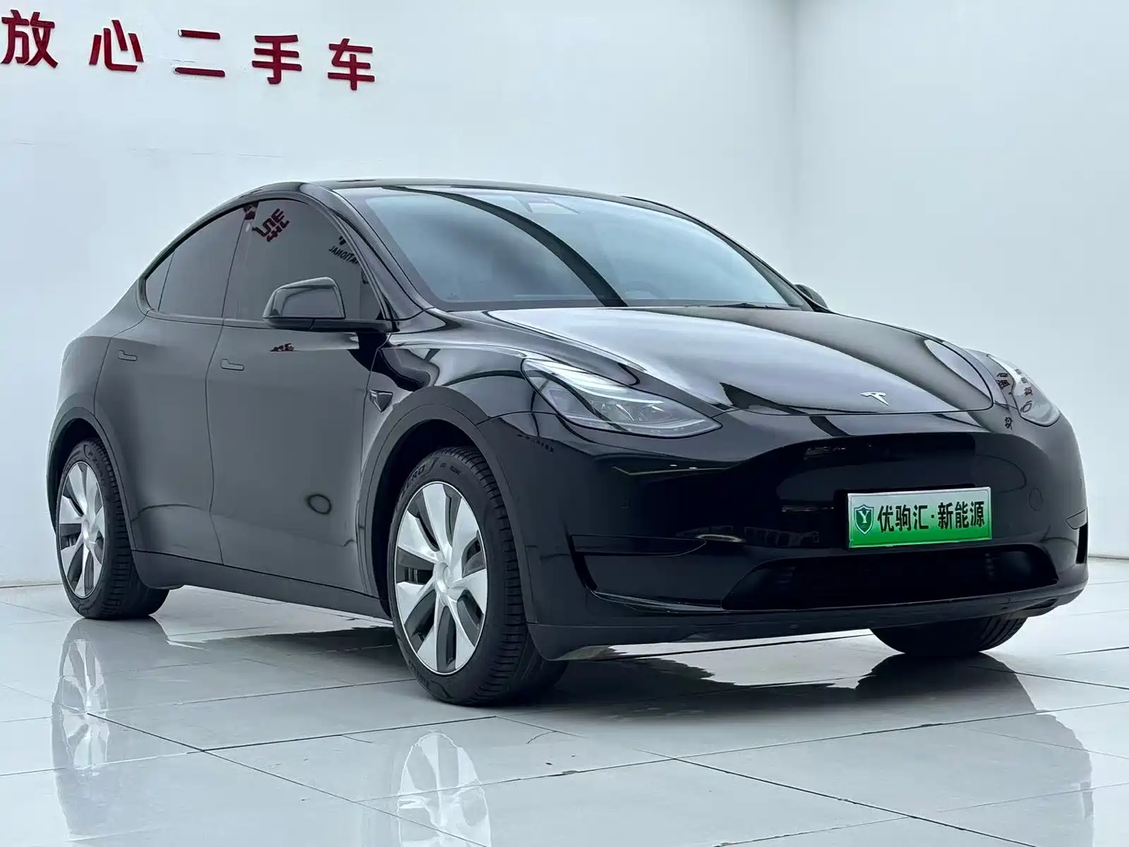 Фото 2 - Tesla Model Y