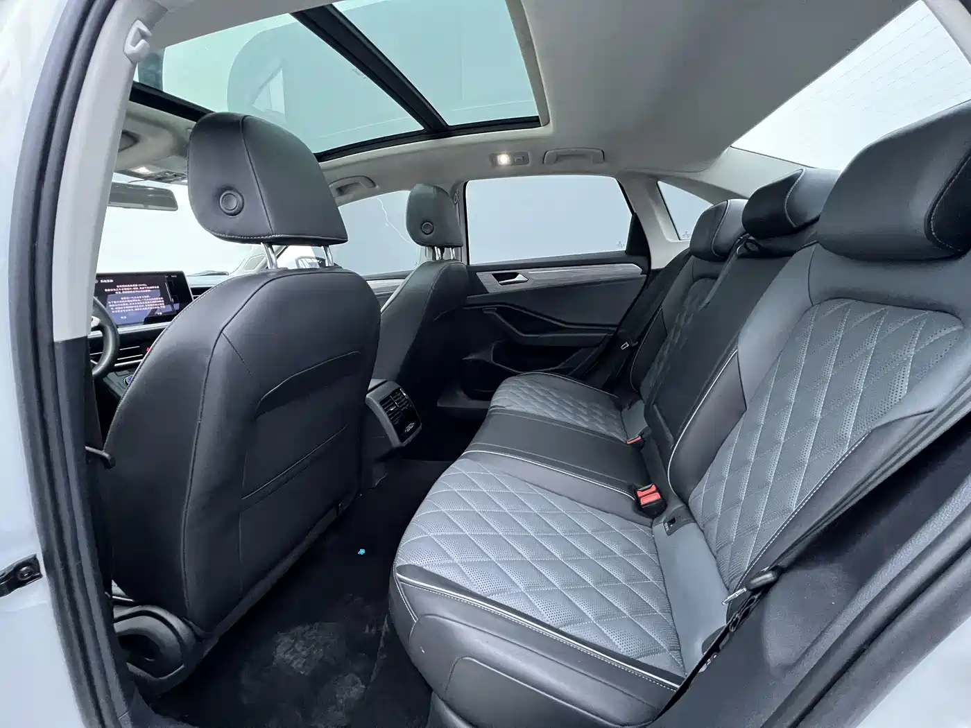 Volkswagen Sagitar 2023 280TSI DSG Beyond Lite фото 24