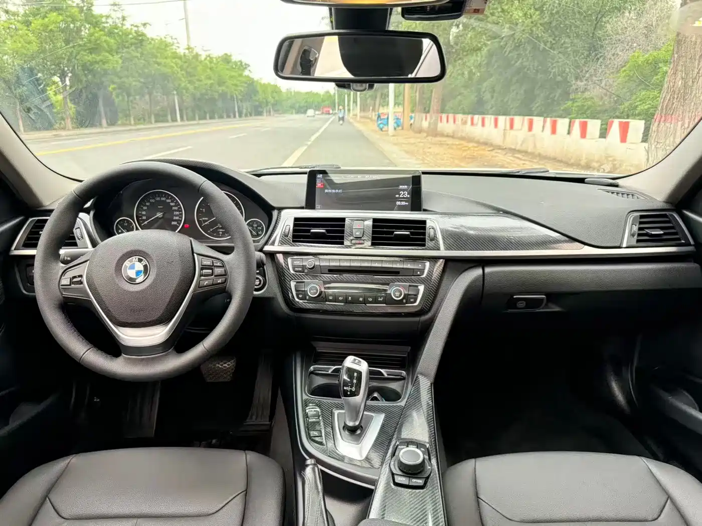 BMW 3 Series 2017 320Li Fashion фото 7