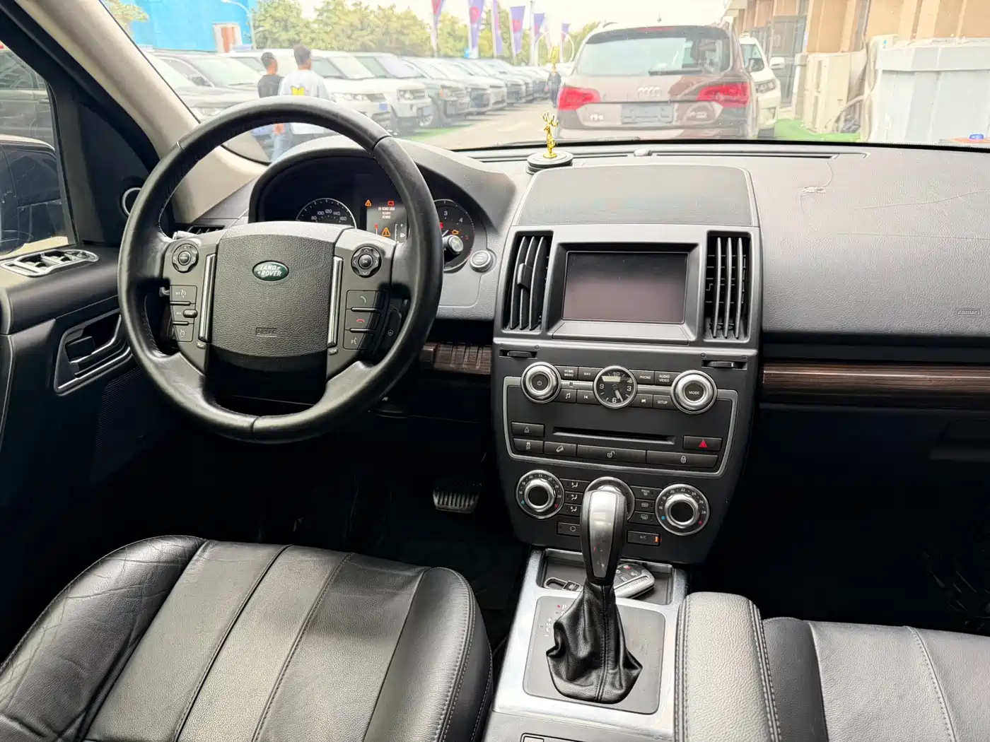 Land Rover Freelander 2 2013 2.2T SD4 SE Diesel Version фото 8