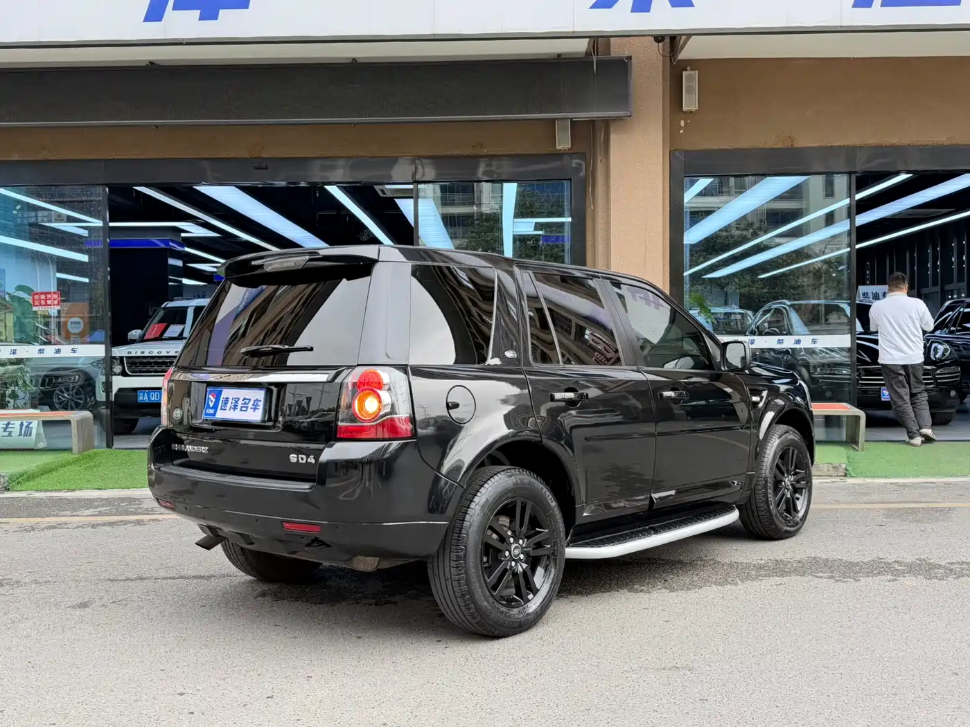 Land Rover Freelander 2 2013 2.2T SD4 SE Diesel Version фото 14