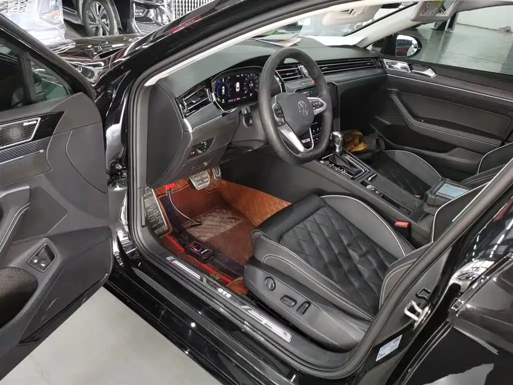 Volkswagen Magotan GTE Plug-in Hybrid 2022 GTE Luxury фото 13