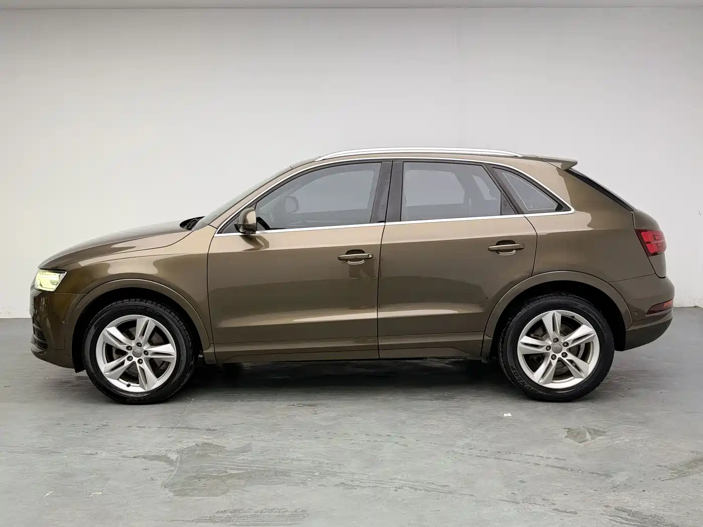 Фото 7 - Audi Q3