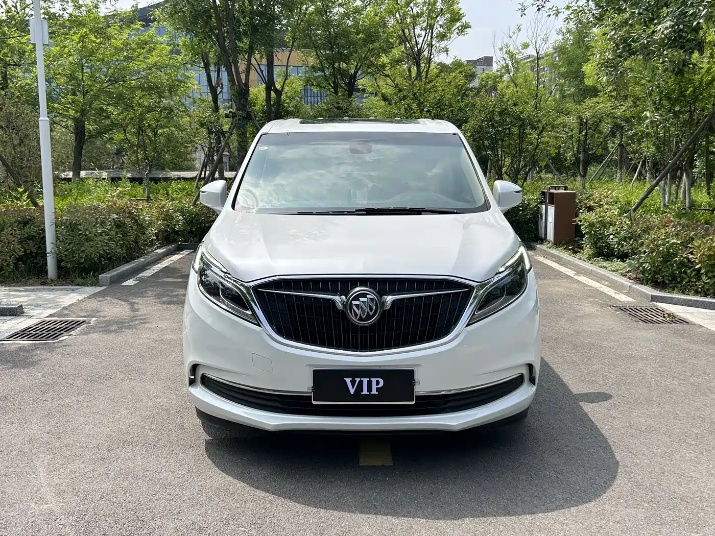 Buick GL8 2018 ES 28T Luxury Type China VI фото 2