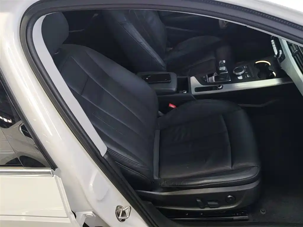 Audi A4L 2019 40 TFSI Fashion (China VI) фото 25