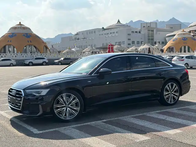 Audi A6L 40 TFSI, Люкс Драйв