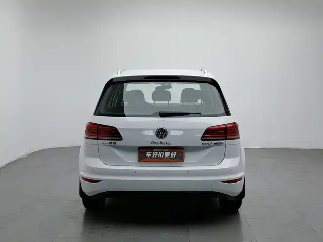 Volkswagen Golf Sportsvan 2018 1.6L Automatic Comfort — фото 4