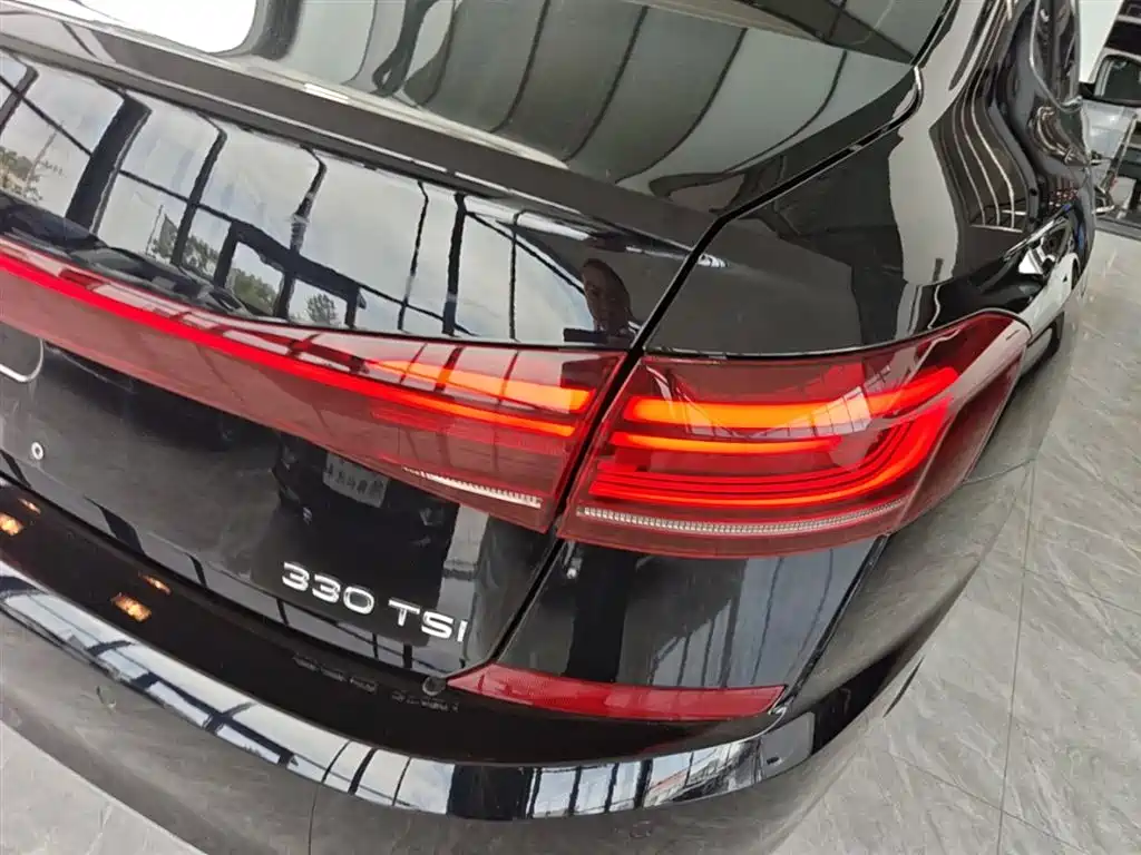 Volkswagen Passat 2023 330TSI Elite Edition фото 8