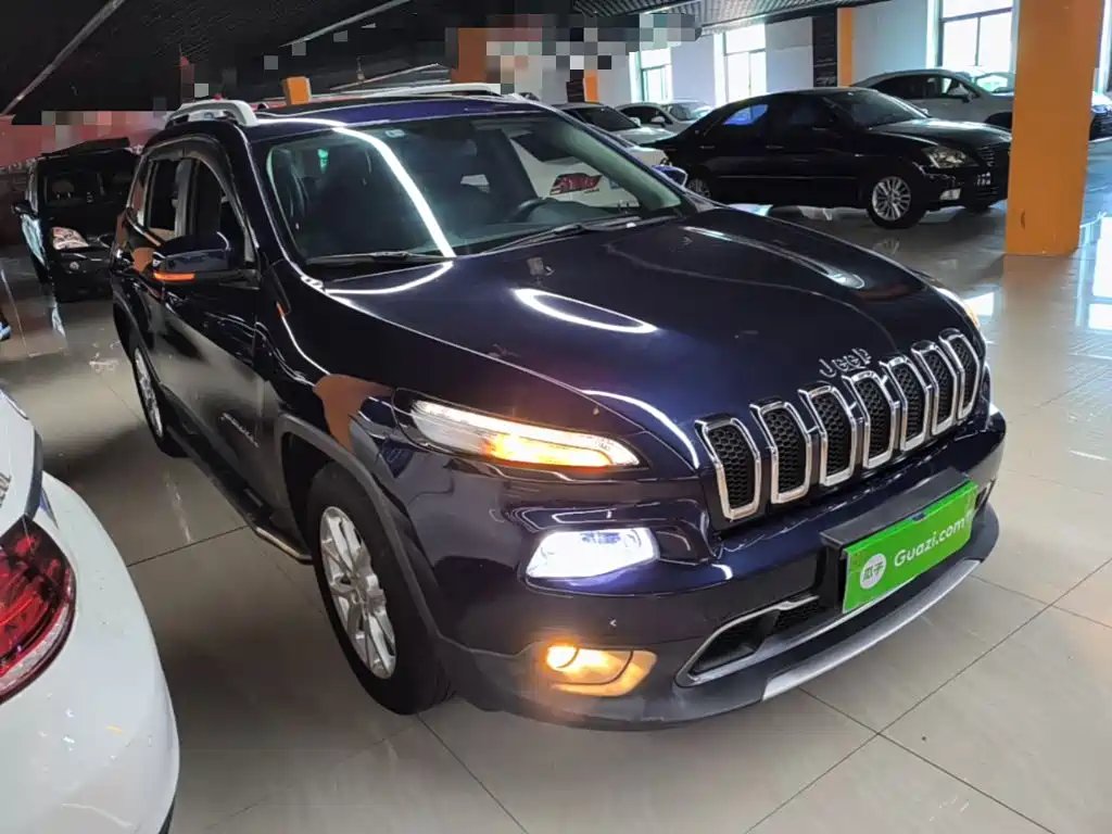 Jeep Cherokee 2018 2017 2.0L Superior Edition