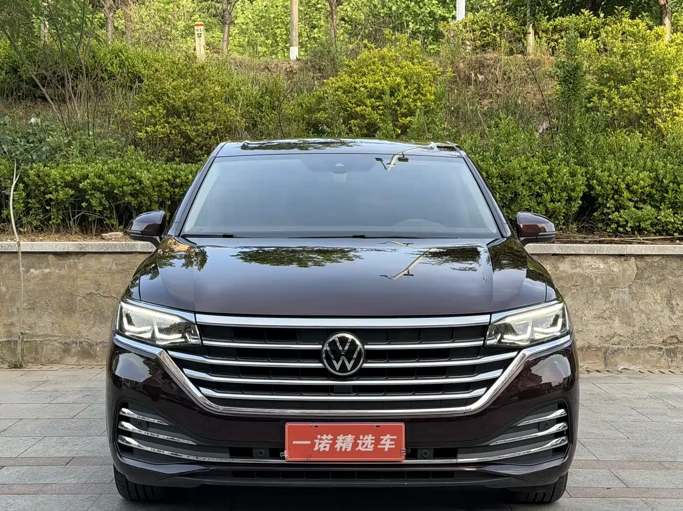 Volkswagen Viloran 2022 380TSI Premium Edition фото 2