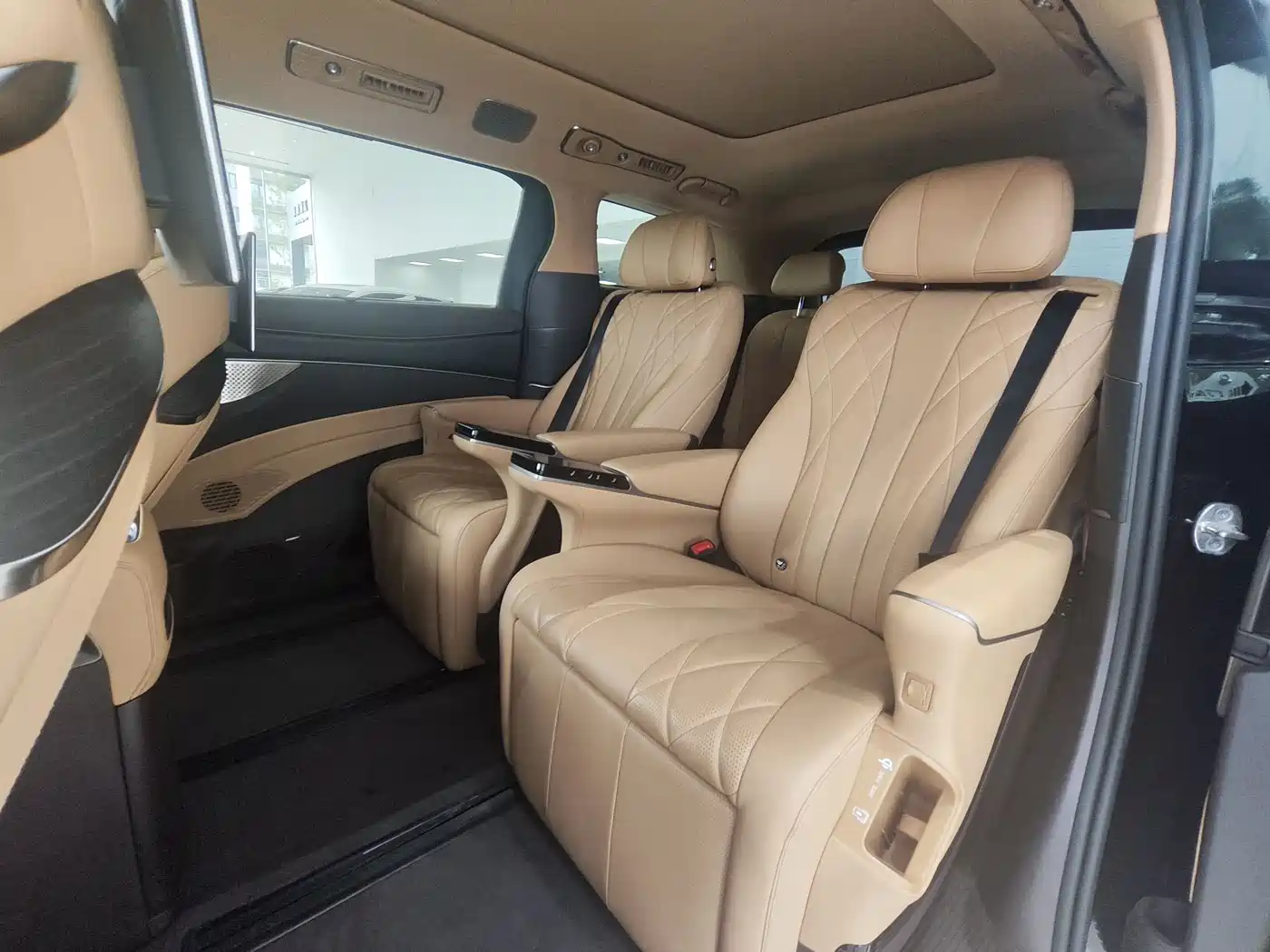 Denza D9 2025 Model DM-i Smart Drive Edition 1020 AWD Flagship фото 16