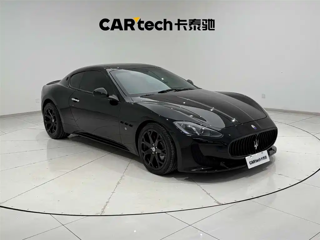 Maserati GranTurismo 2007 4.2L Standard фото 4