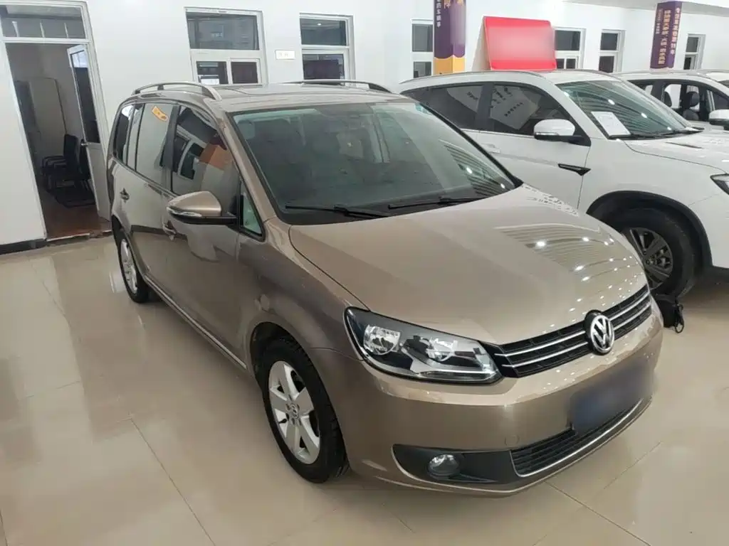 Volkswagen Touran 2016 2015 1.4T DSG Comfort Edition 5-seater