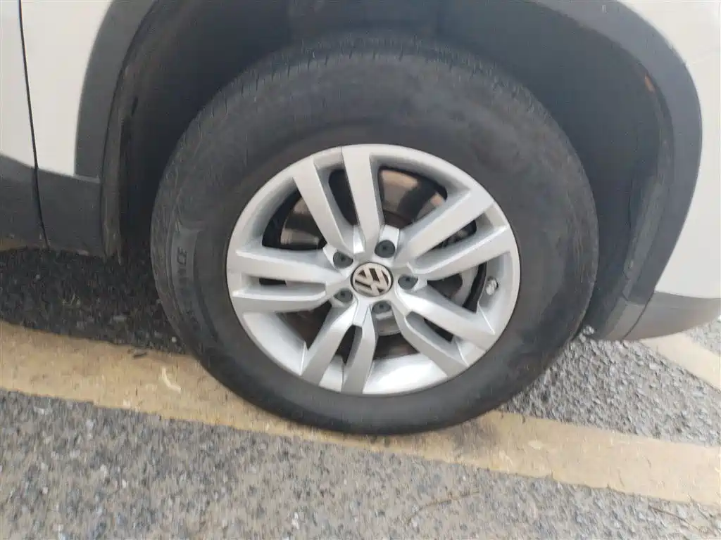 Volkswagen Tiguan 2016 Model 300TSI Automatic 2WD Trend Edition фото 30