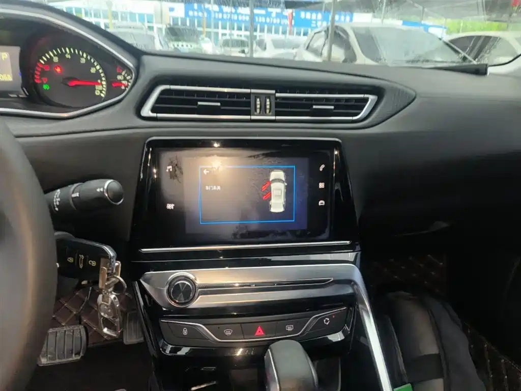 Peugeot 308 2016 230THP Automatic Luxury фото 13