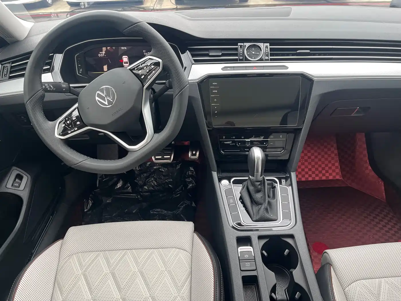 Volkswagen Magotan 2025 Popular Edition 330TSI DSG Luxury фото 16