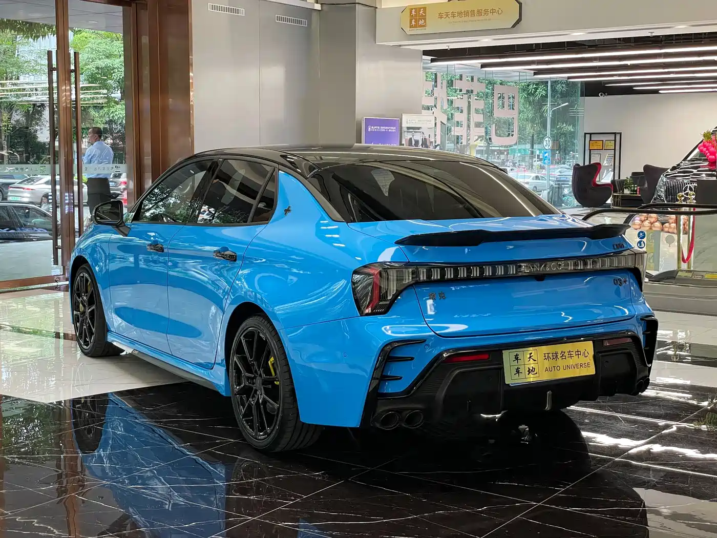 Lynk & Co 03 2023 03+ 2.0TD Automatic Cyan Custom Edition фото 24
