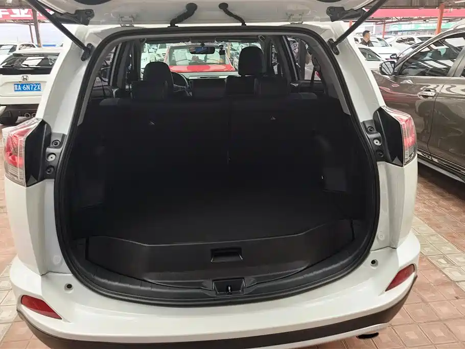 Toyota RAV4 Rongfang 2018 2.5L Automatic 4WD Elite i Edition фото 4