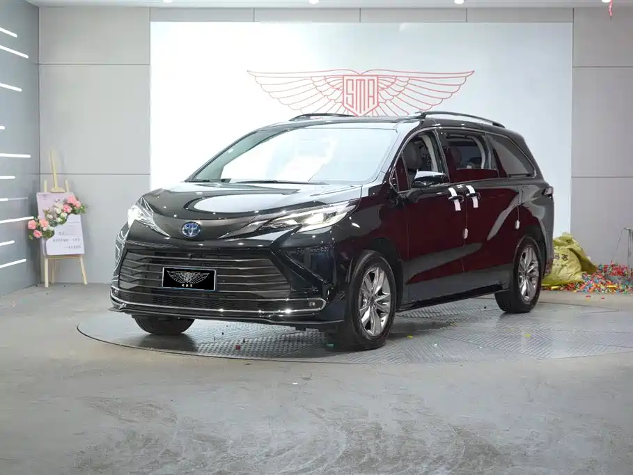 Toyota Sienna 2023 2.5L Hybrid Comfort Edition