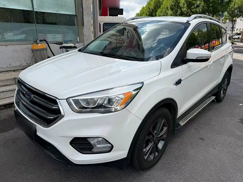 Фото 1 - Ford Kuga