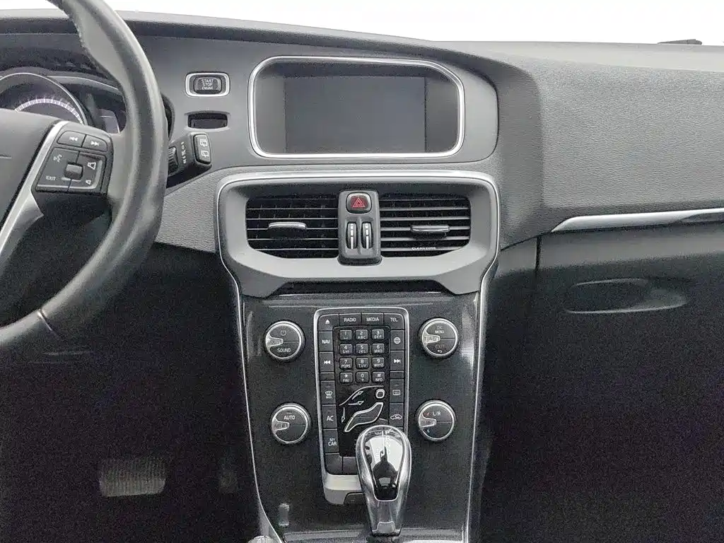 Volvo V40 2019 2019 T3 Momentum