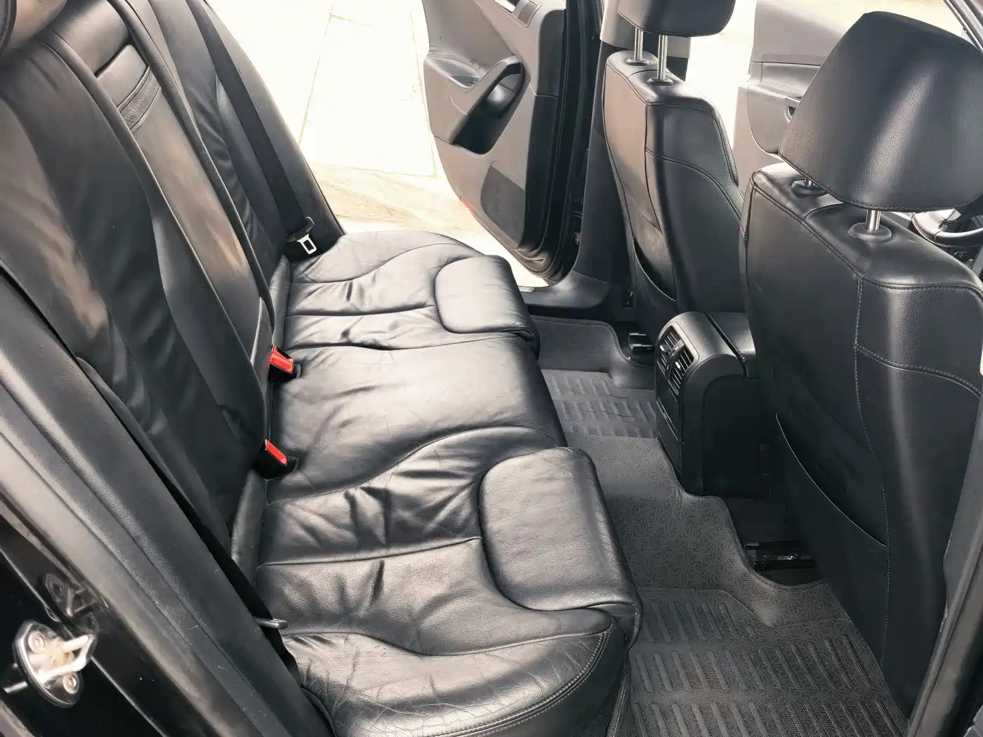 Volkswagen Magotan 2009 1.8TSI DSG Luxury фото 11