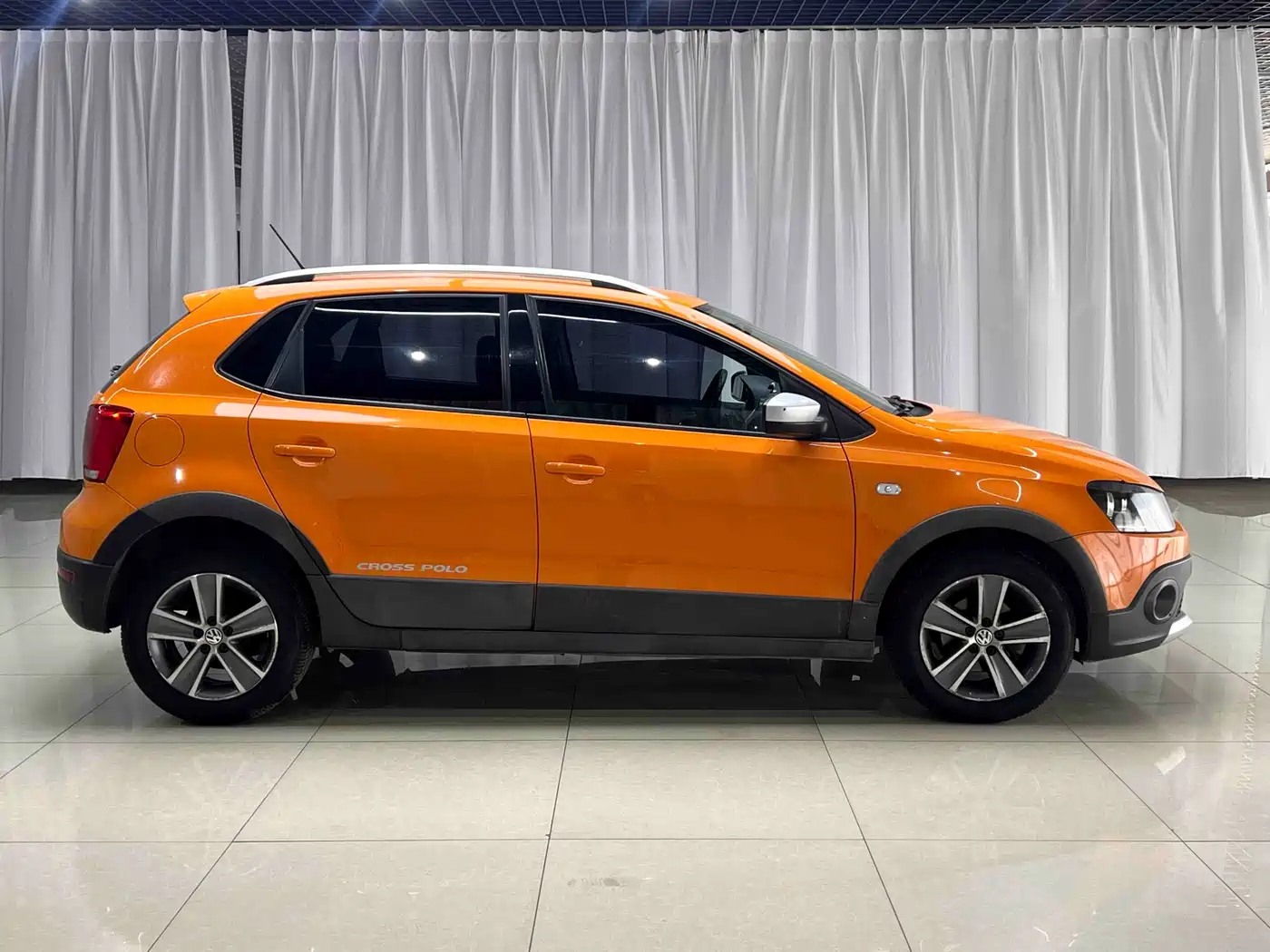 Volkswagen Polo 2012 1.6L Cross Polo AT фото 4
