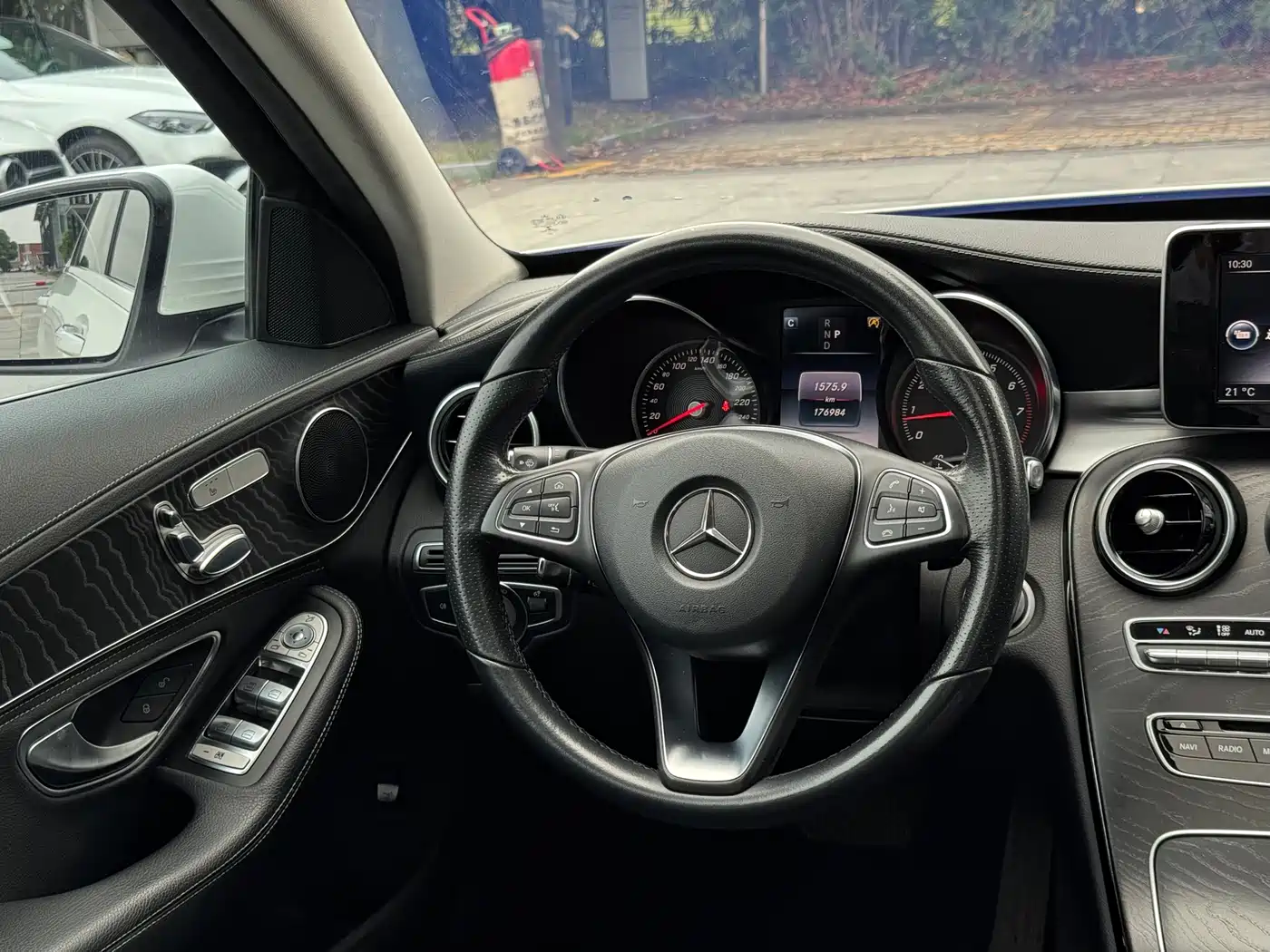 Mercedes-Benz C-Class 2017 Facelift C 200 L Sport Edition фото 11