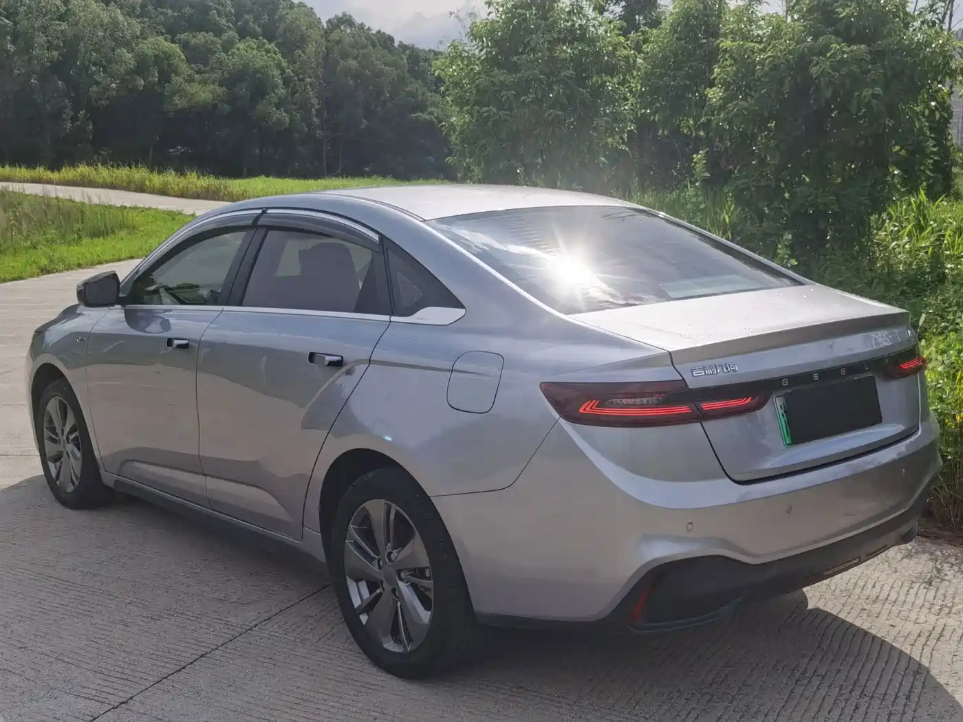 Photo 5 - Geely Geometry A